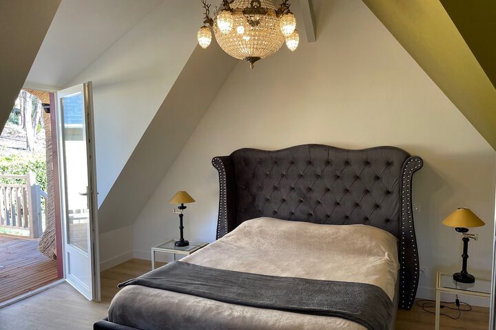 Room 4 of 47