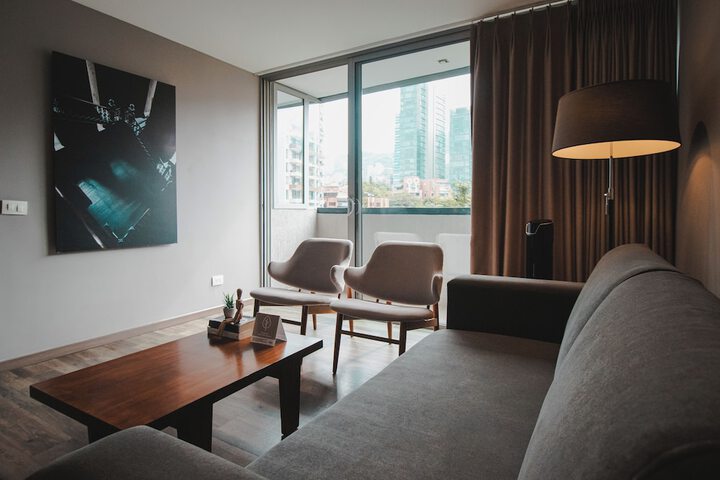 Room 30 of 60