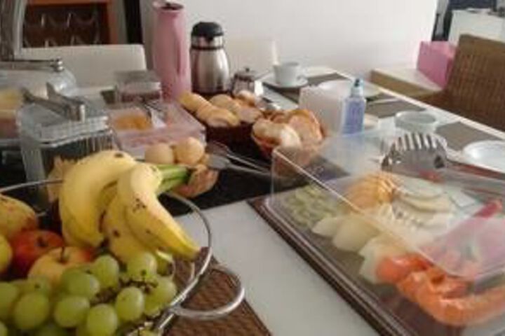 Breakfast/Coffee Service 5 of 40