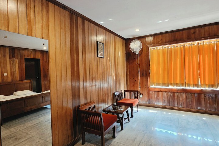 Room 46 of 181