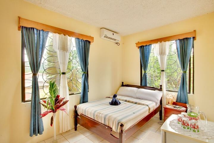 Room 4 of 18