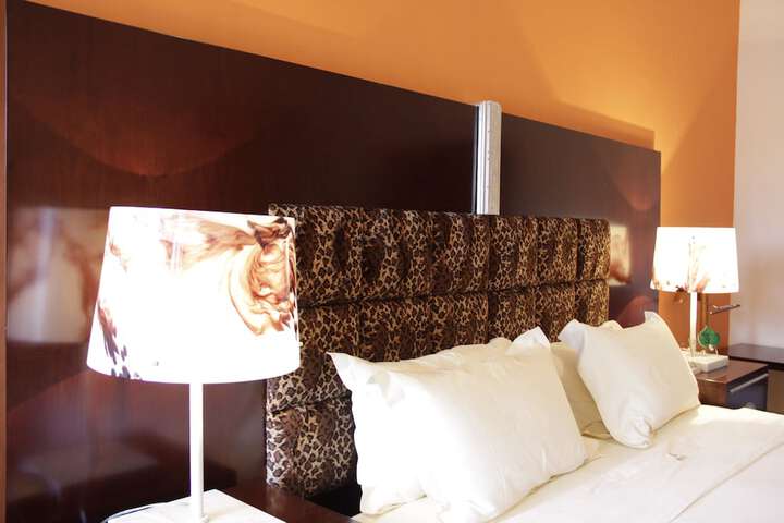 Room 28 of 42
