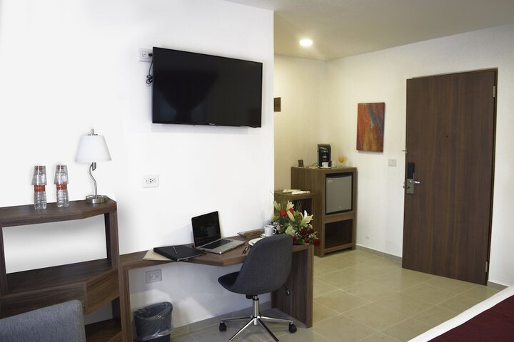 Room 16 of 29