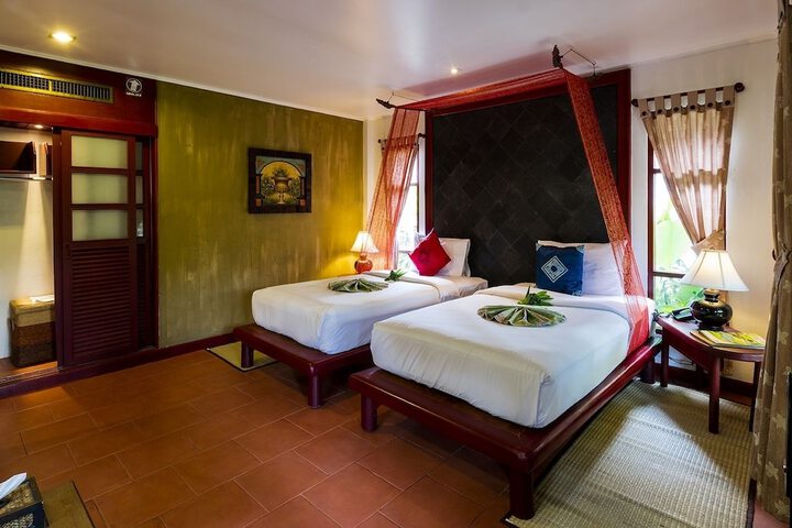Room 21 of 153