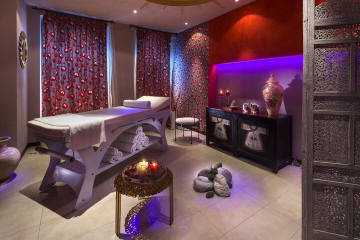 Relaxing Spa