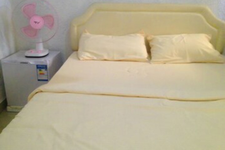 Room 15 of 25