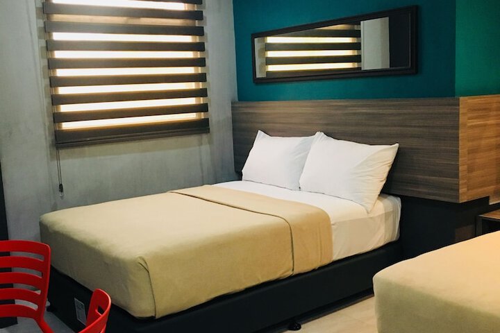 Room 13 of 40