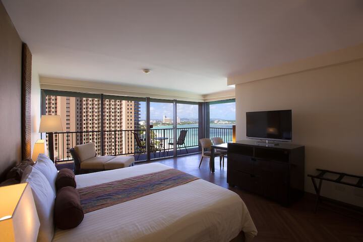 Room 40 of 130