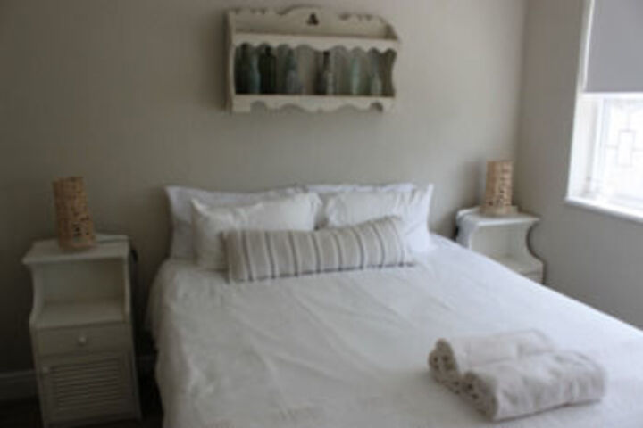 Room 3 of 10