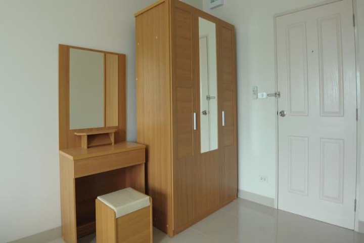 Room 8 of 23