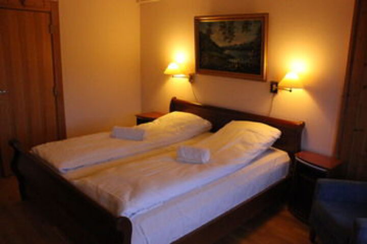 Hotel Suite Photo
