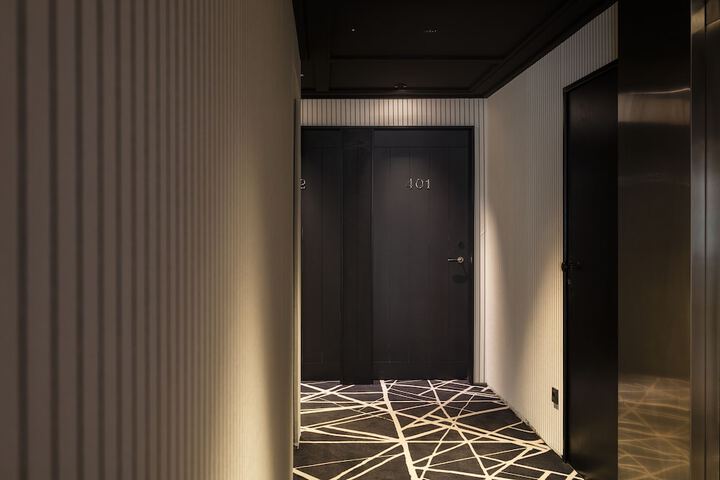 Ballroom/Hall 33 of 37