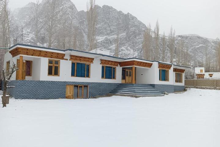 Cedar Residency Hunder