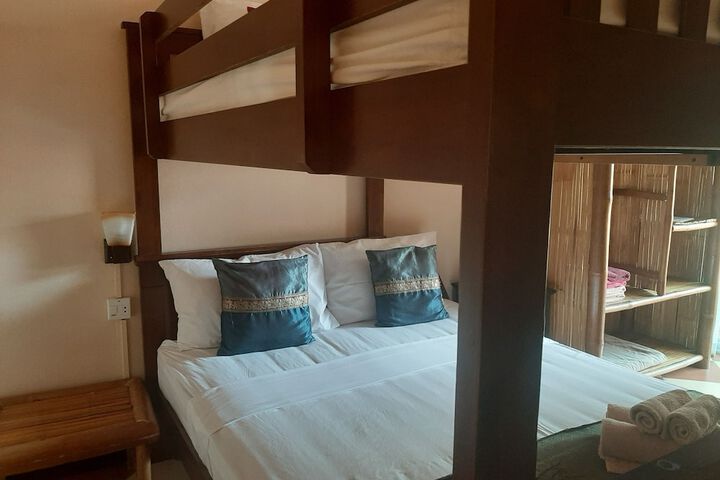 Room 3 of 68