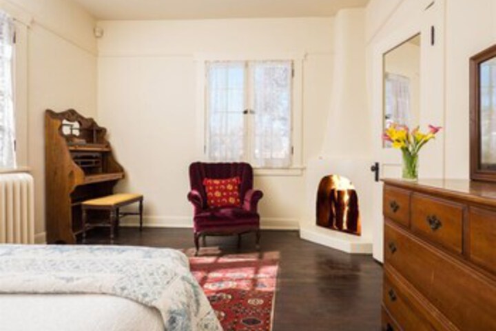 Room 42 of 44