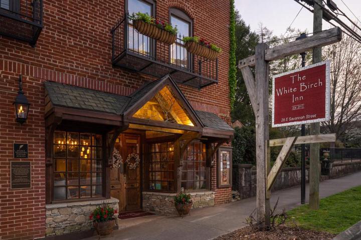 Exterior of The White Birch Inn