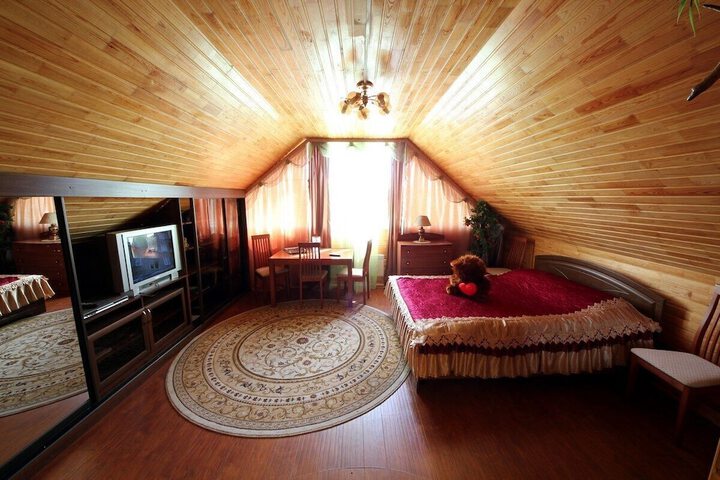 Room 18 of 42
