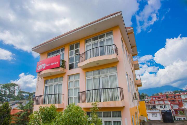OYO 135 Lost Garden Apartment and Guest House