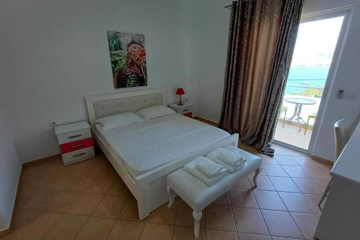 Room 26 of 67