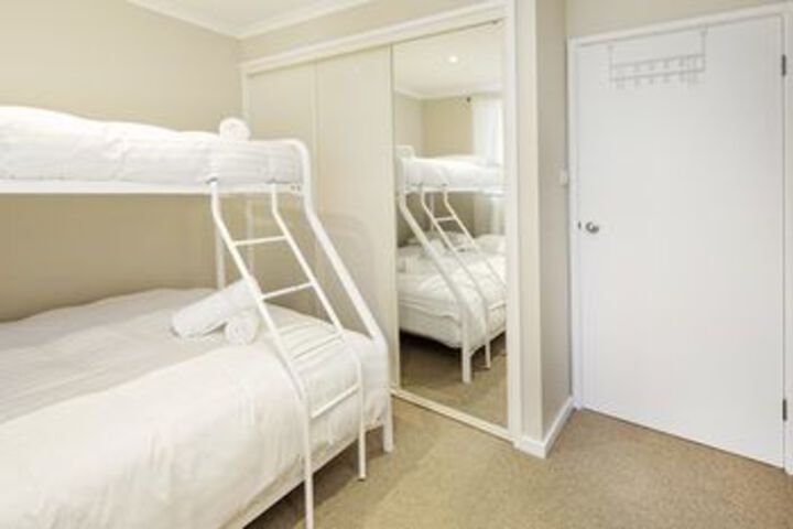Room 7 of 15