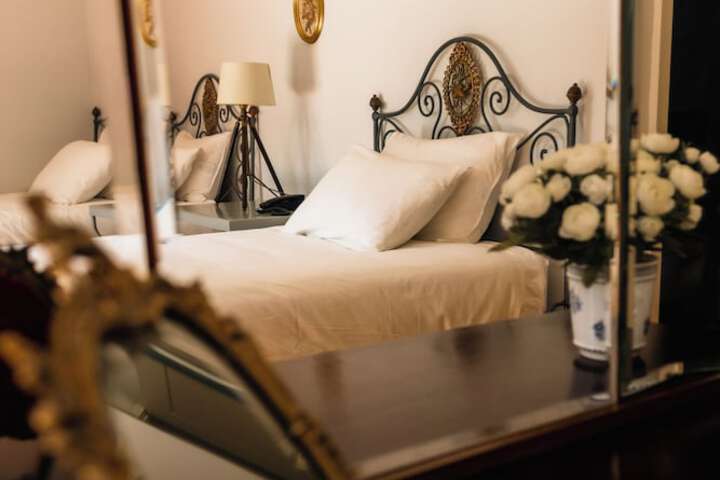 Room 14 of 52