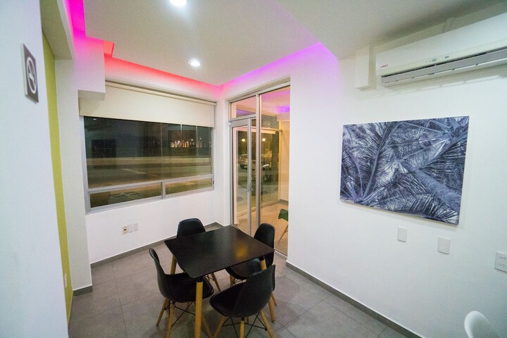 Room 20 of 37