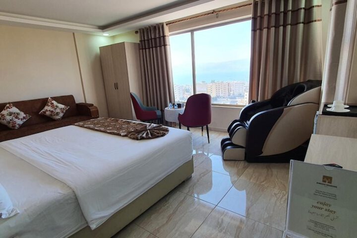 Room 28 of 55