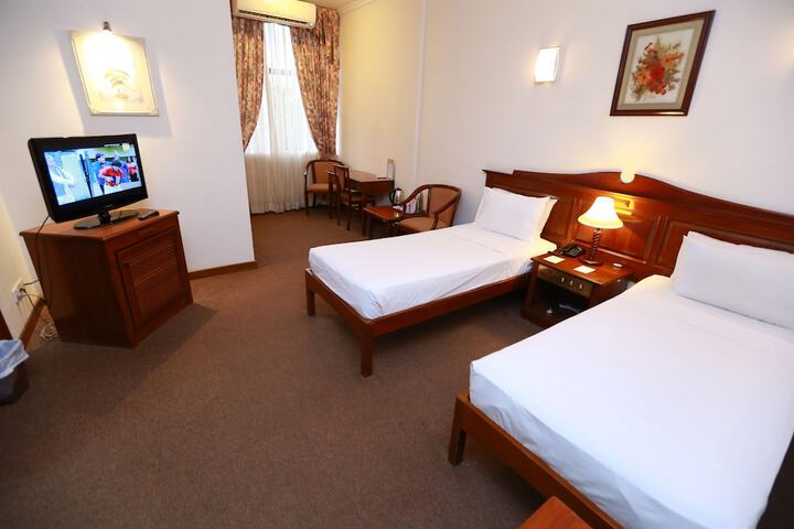 Room 7 of 51