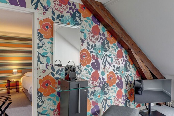 Room 20 of 38