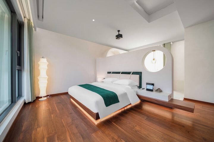 Room 35 of 113