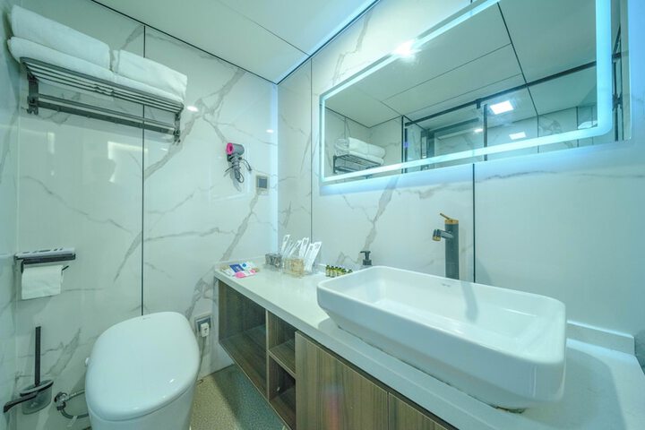 Room 149 of 171