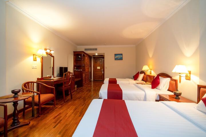 Room 44 of 169
