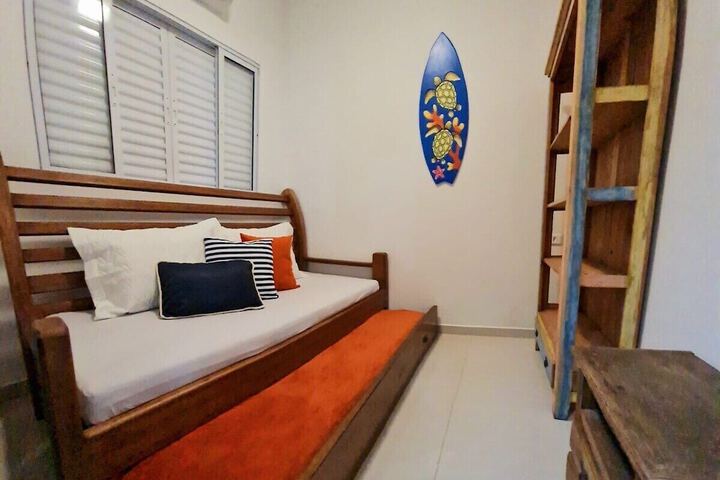 Room 14 of 50