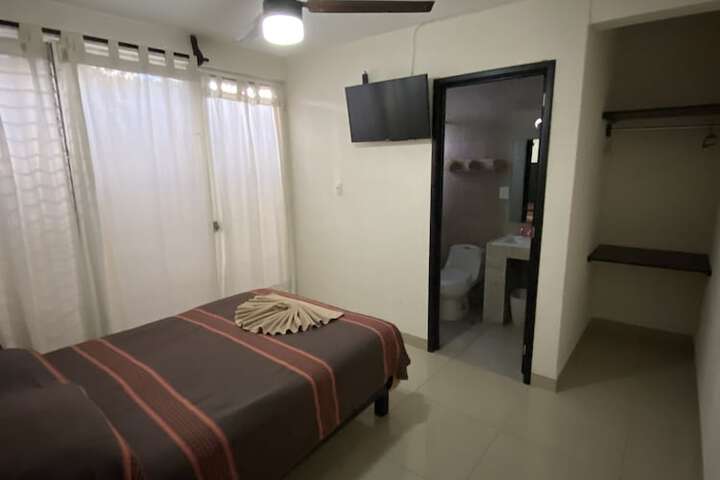 Room 11 of 26