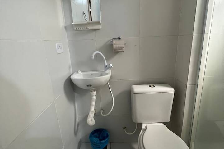 Room 16 of 19