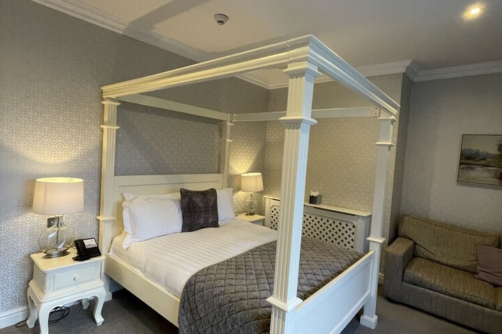 Room 43 of 118