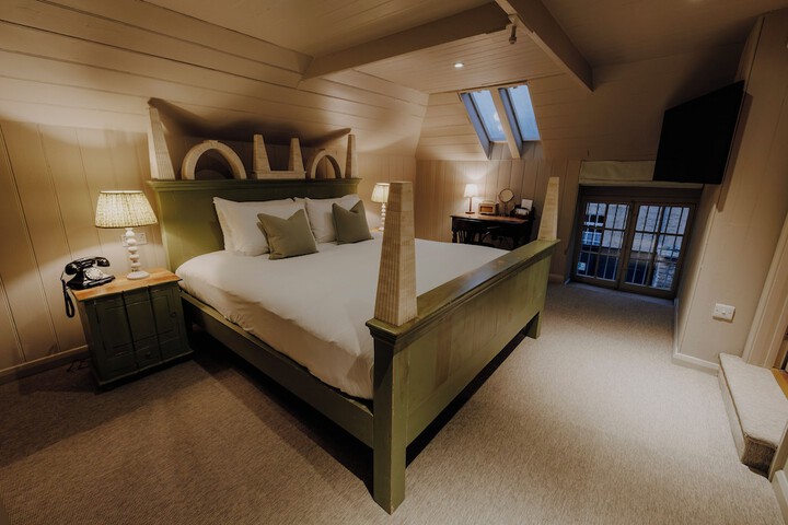 Room 10 of 57