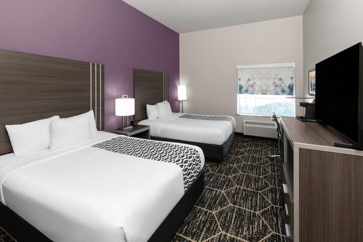 Room 6 of 36
