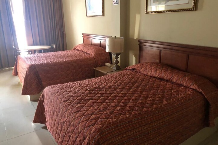 Room 4 of 23