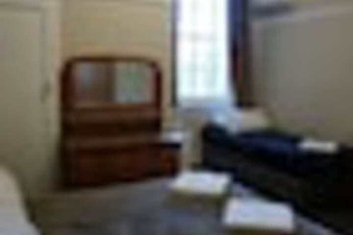 Room 26 of 63