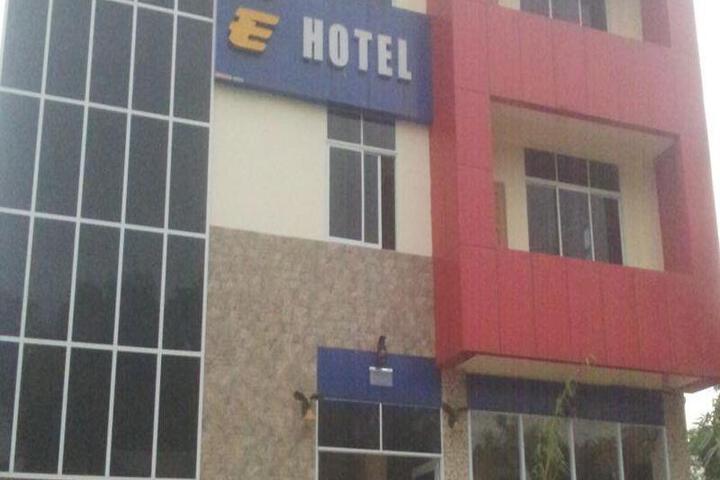 TT One Hotel