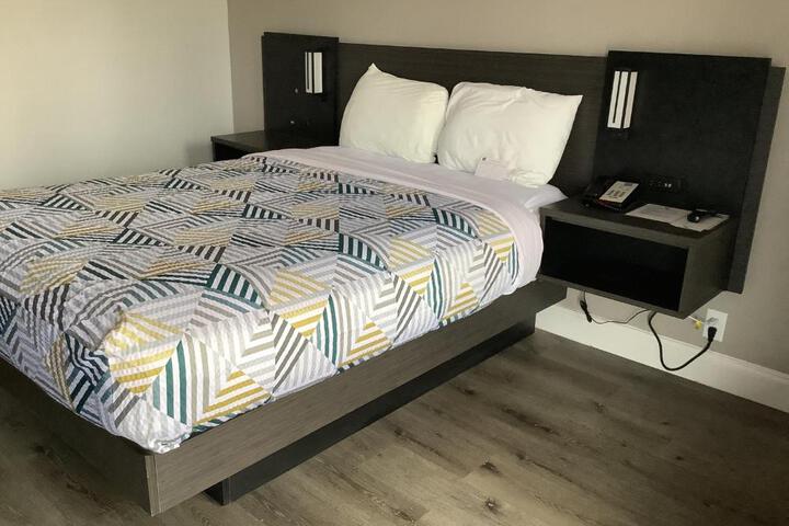1 Double Bed (24 of 26)