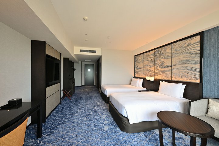 Room 8 of 147