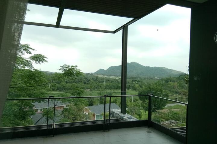 Terrace/Patio 7 of 22