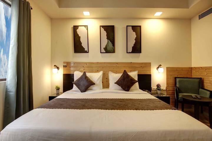 Room 21 of 57
