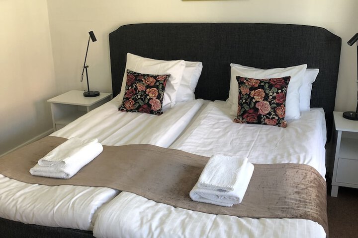 Room 6 of 57