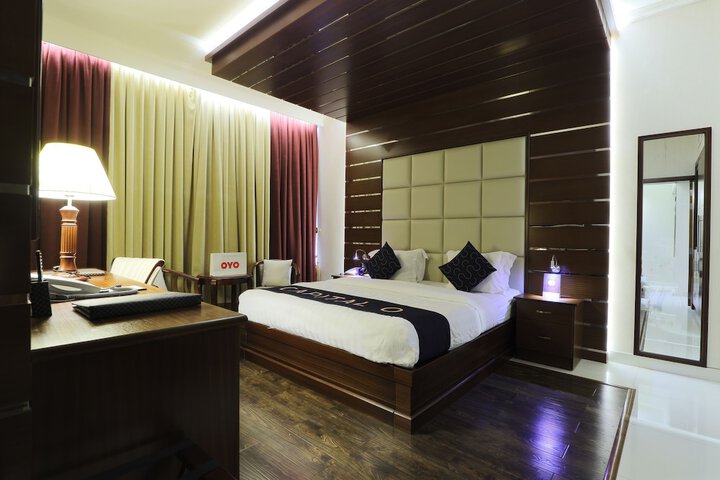 Queen Palace Hotel