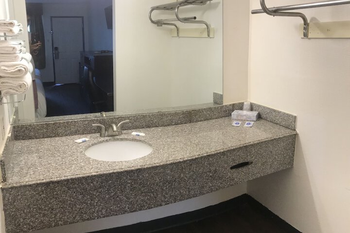 Room 8 of 13