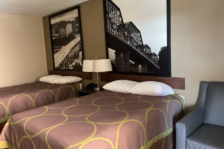 Double Accessible King Size Bed (15 of 25)