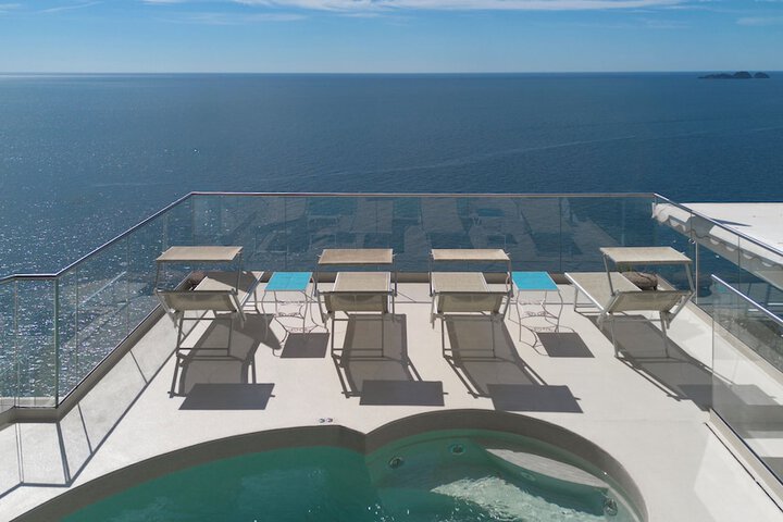 Pool 163 of 289